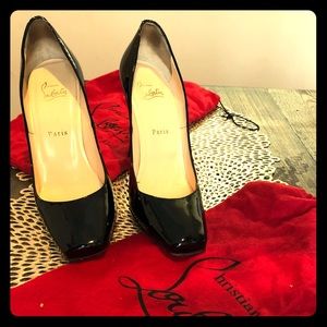Patent leather Christian  Louboutin red bottoms